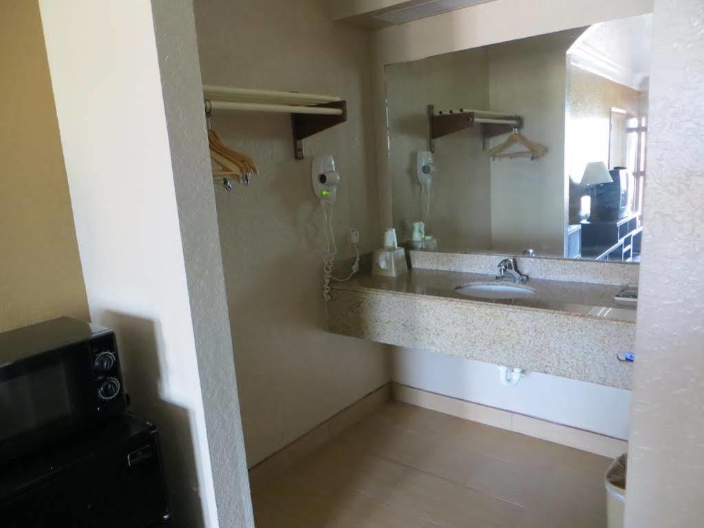 מלון Super 8 By Wyndham גלווסטון מראה חיצוני תמונה